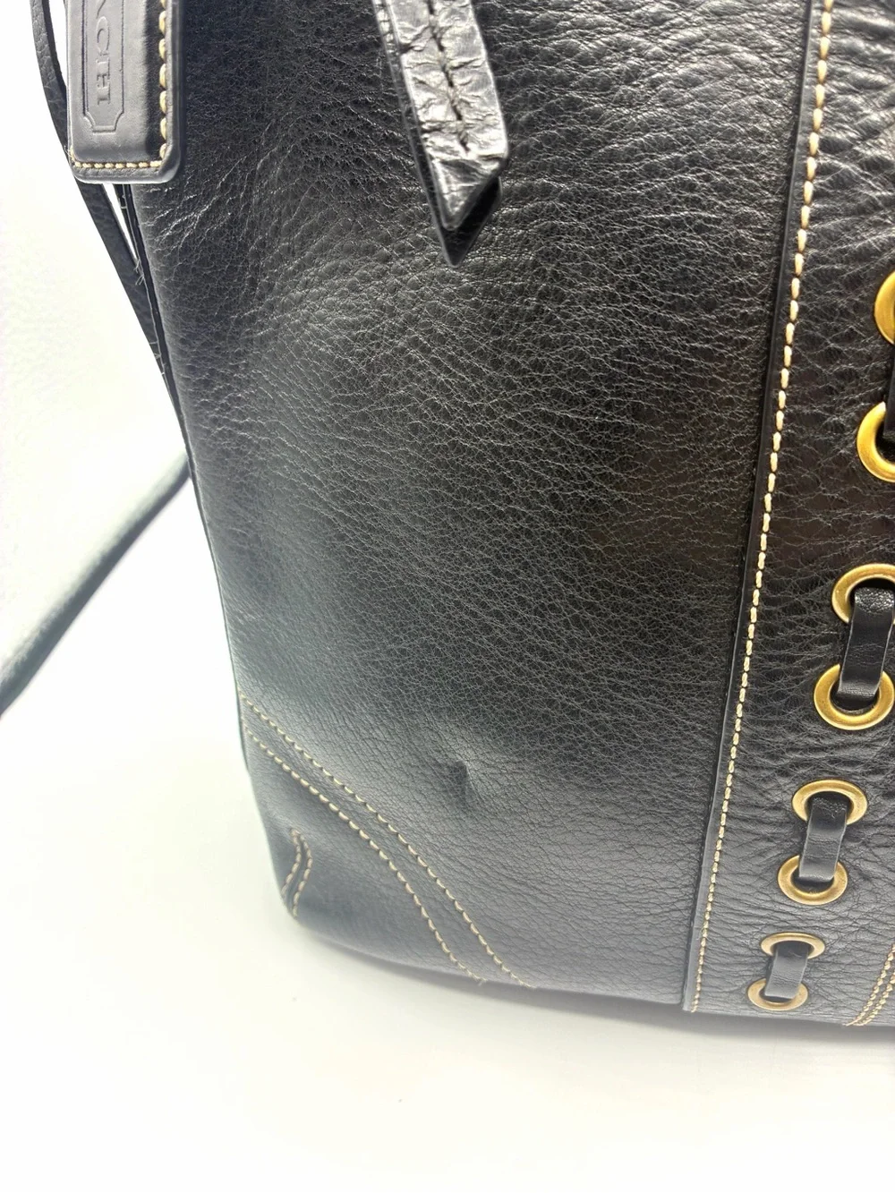 Vintage Coach Chelsea Laced Duffel Black Leather Shoulder Bag 10399